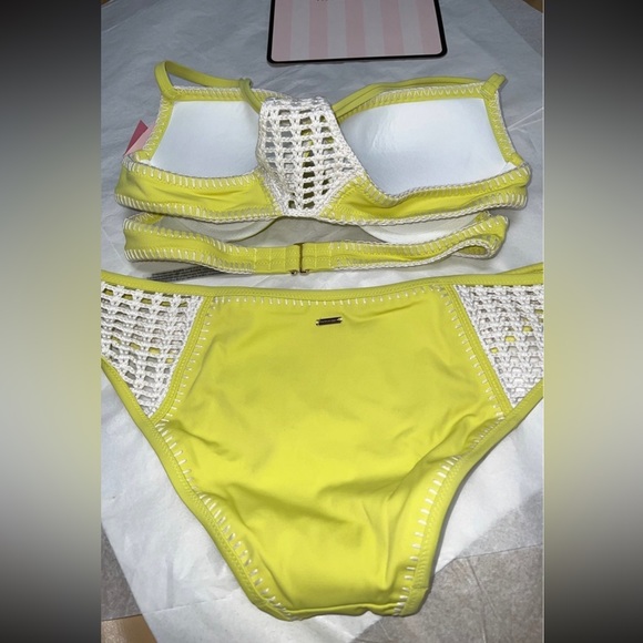 2pcs (36C Top & L Bottom) Victoria's Secret Crochet Swim Bikini Set - Picture 8 of 11